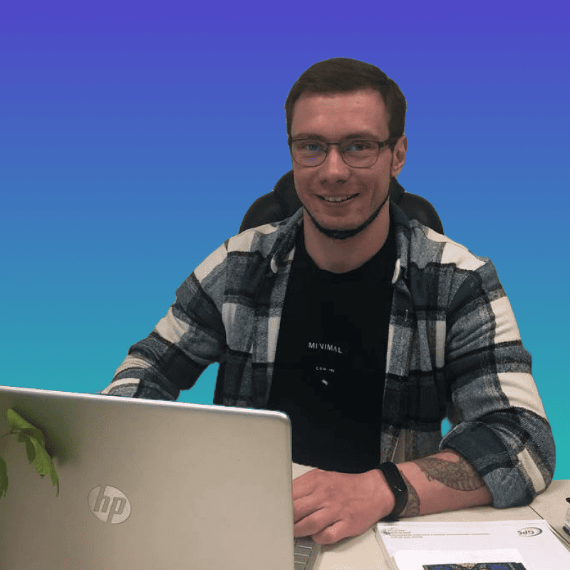 Павло Царьков