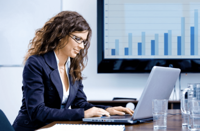 Digital маркетинг не привязан к конкретному месту. Он помогает находить клиентов по всему интернету Чим займається digital-маркетолог: маркетинг у цифрову епоху - фото №1