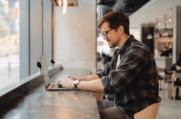 Графический дизайн для фриланса: как начать зарабатывать в 2025 году в Украине - фото №1